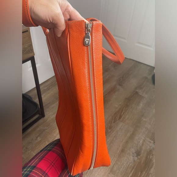 MCM Handbag - Picture 7 of 16